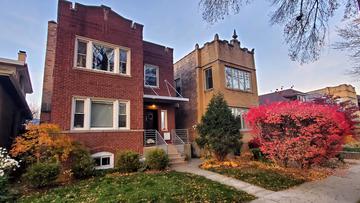 2554 W Cullom Ave., Chicago, IL 60618