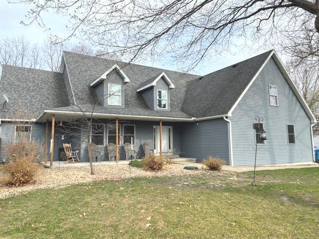 97 Broad St., Lamoille, IL 61330