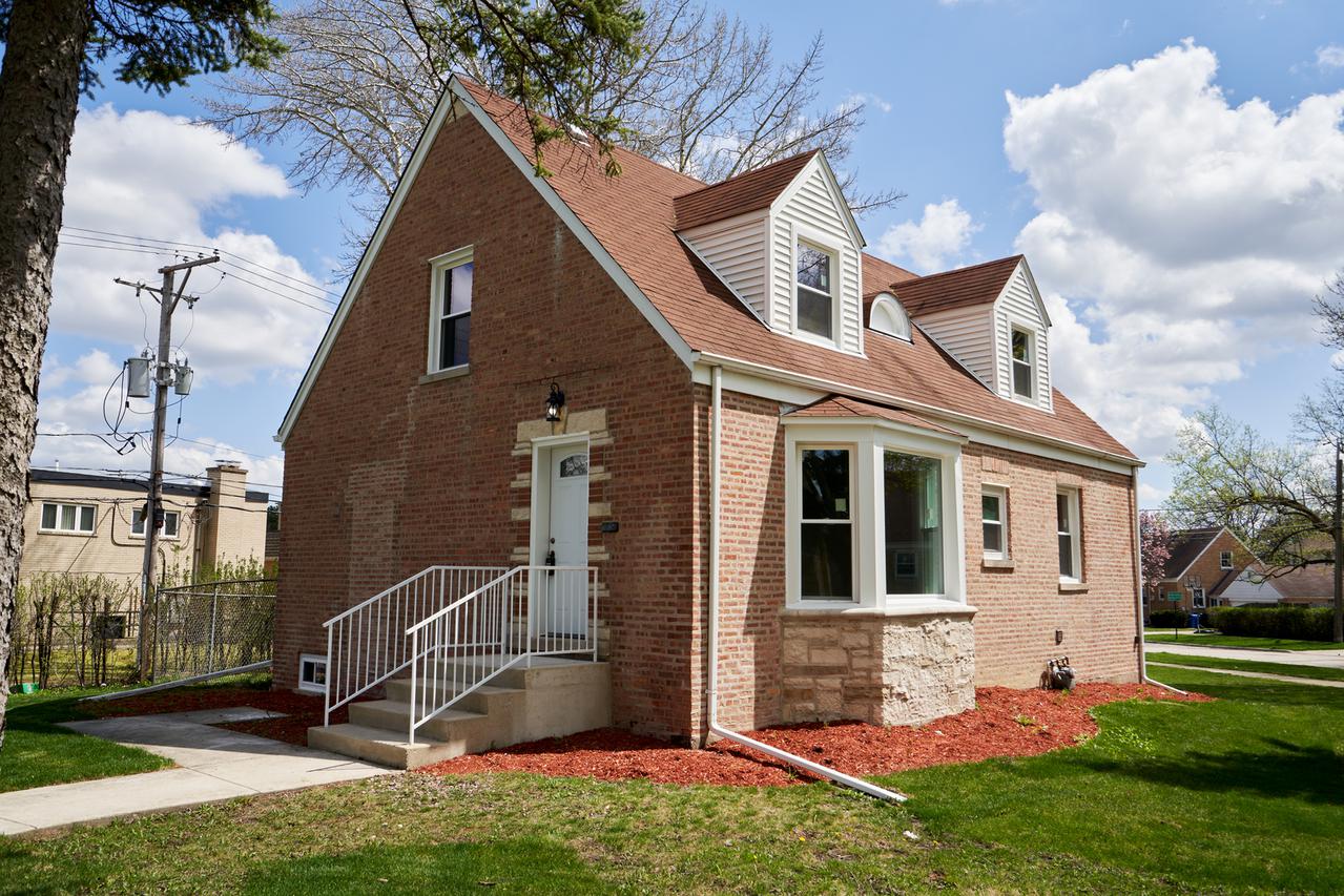 23 S I Oka Ave., Mount Prospect, IL 60056