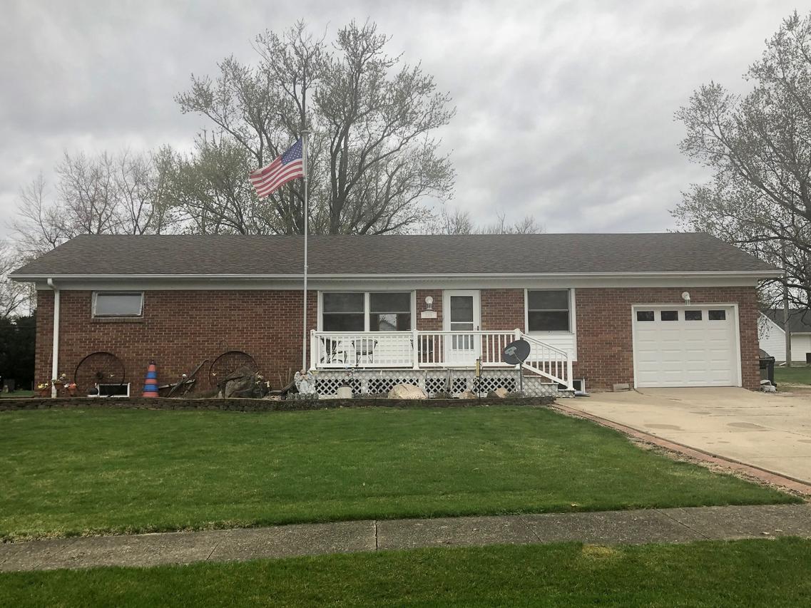 206 W Green St., Roberts, IL 60962