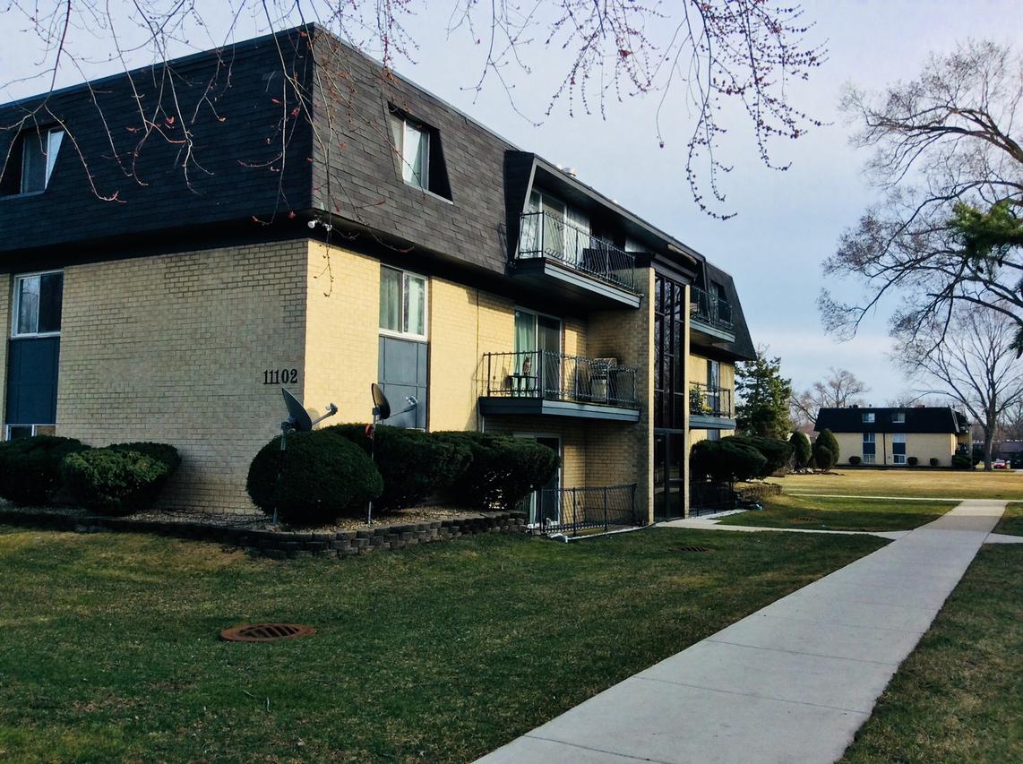 11102 84th Ave. #3B, Palos Hills, IL 60465
