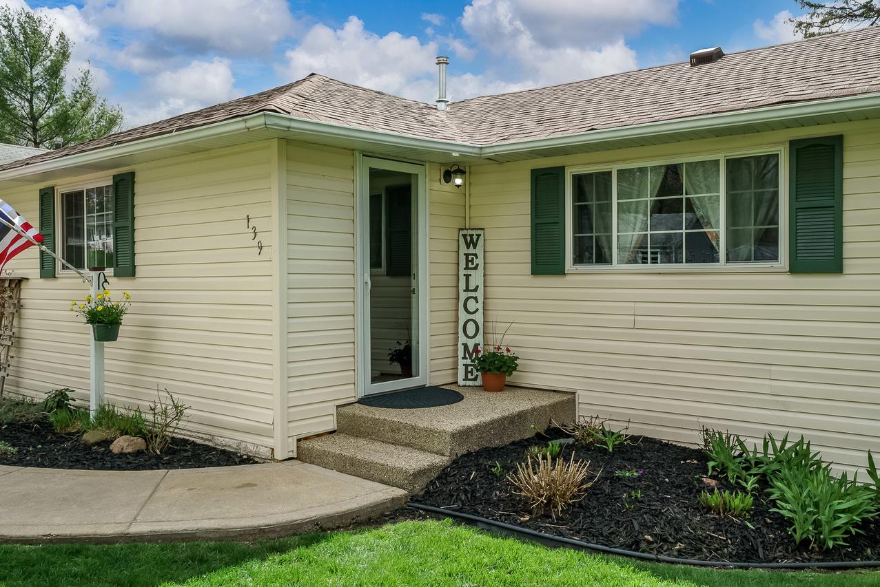 139 Winona Dr., Machesney Park, IL 61115