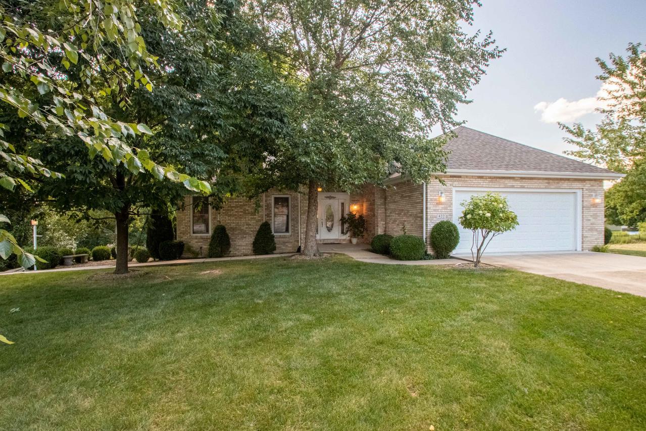422 Bayside Dr., Danville, IL 61832