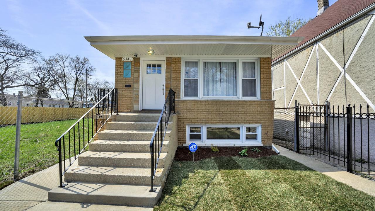 5348 S Damen Ave., Chicago, IL 60609