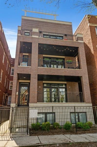 833 W Wolfram St. #2, Chicago, IL 60657