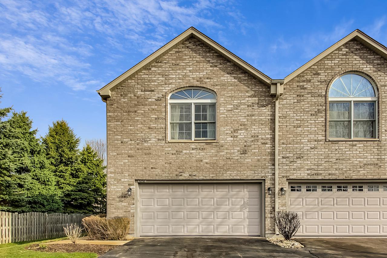 5856 Fieldstone Tr., McHenry, IL 60050