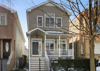 2021 W Berteau Ave., Chicago, IL 60618