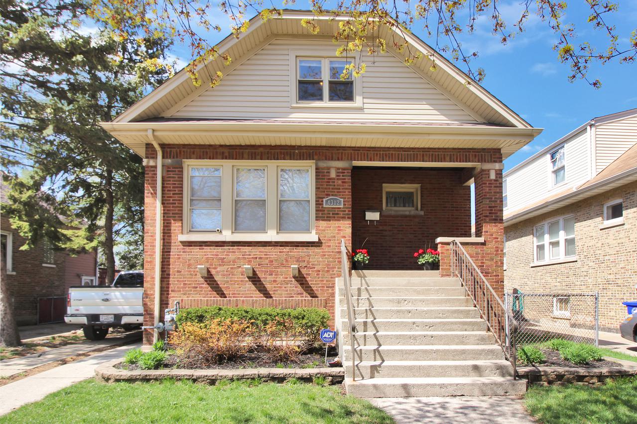 4312 Fishermans Ter., Lyons, IL 60534