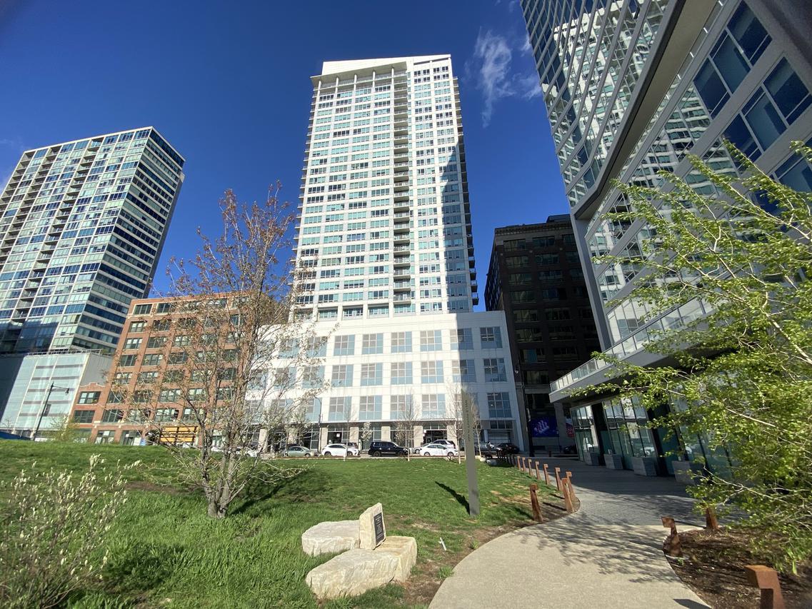 701 S Wells St. #903, Chicago, IL 60607