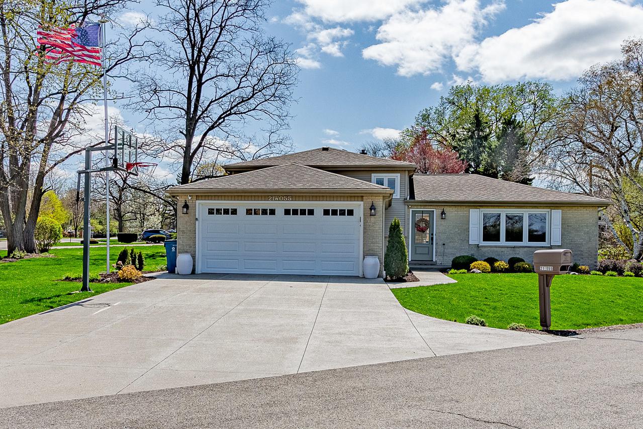 21W055 Eagle Ter., Itasca, IL 60143