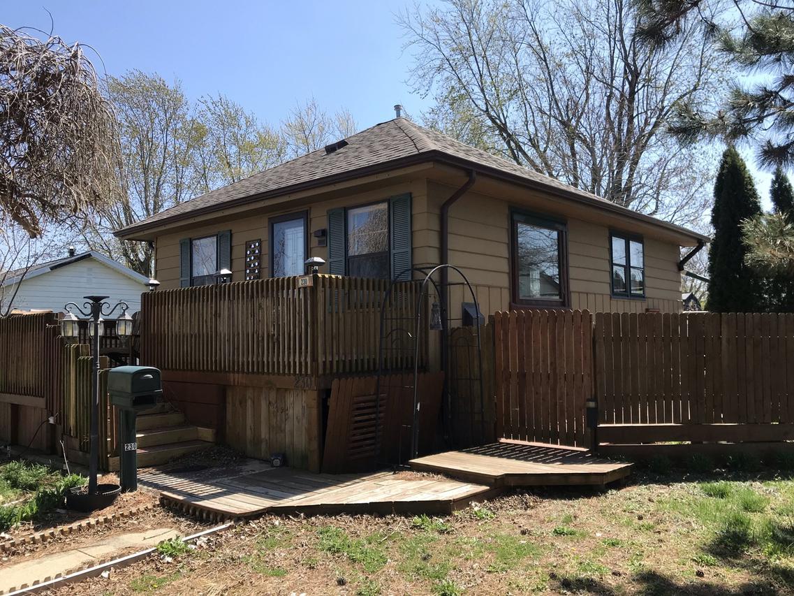 230 E Holmes St., Paxton, IL 60957