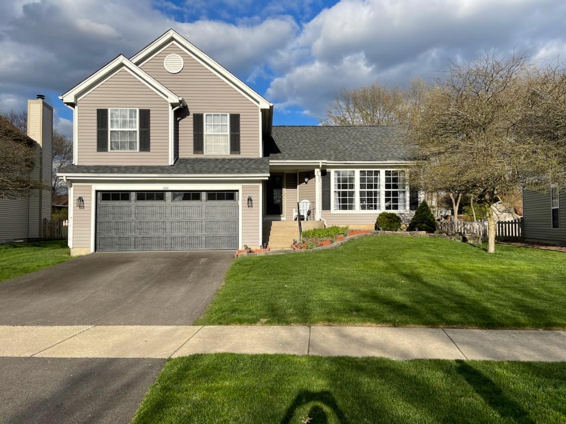 200 Meadow Lakes Blvd., Aurora, IL 60504