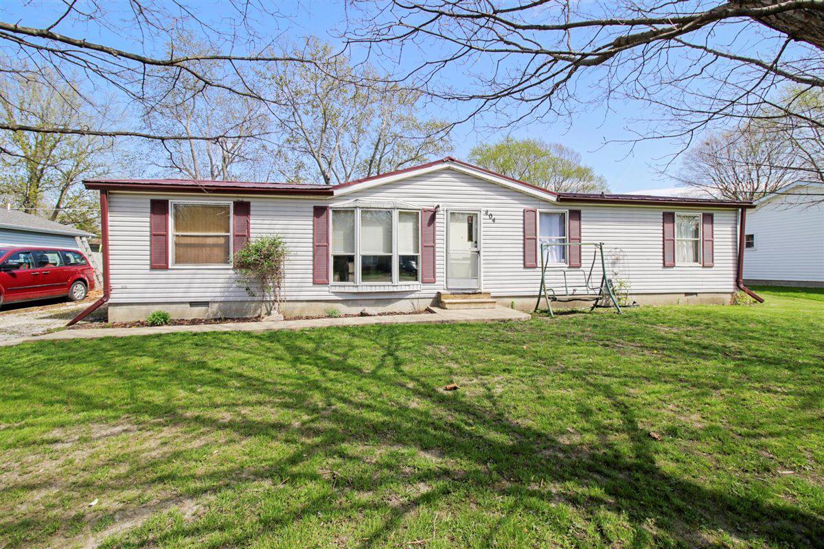 404 N 5th St., St. Joseph, IL 61873