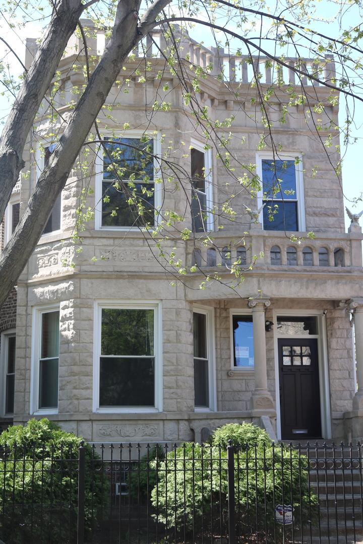 2532 N Francisco Ave., Chicago, IL 60647