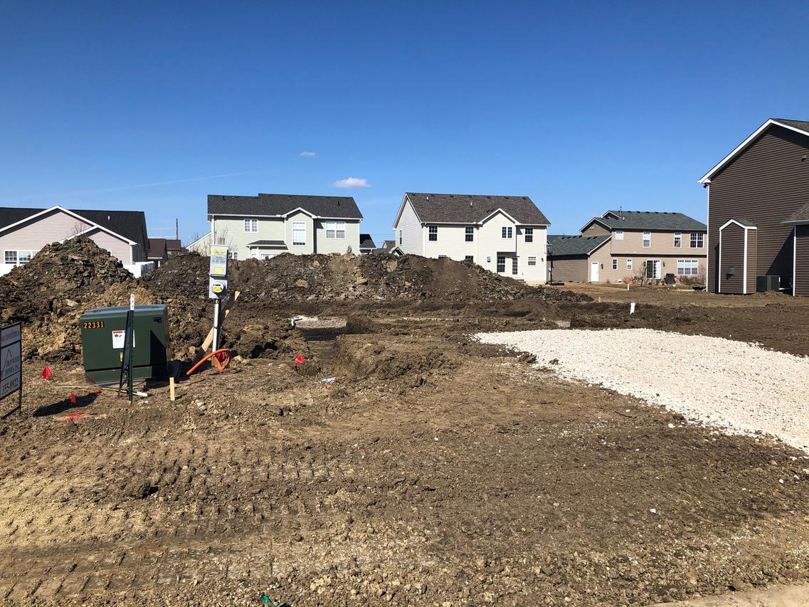 408 New Haven Ln., Savoy, IL 61874