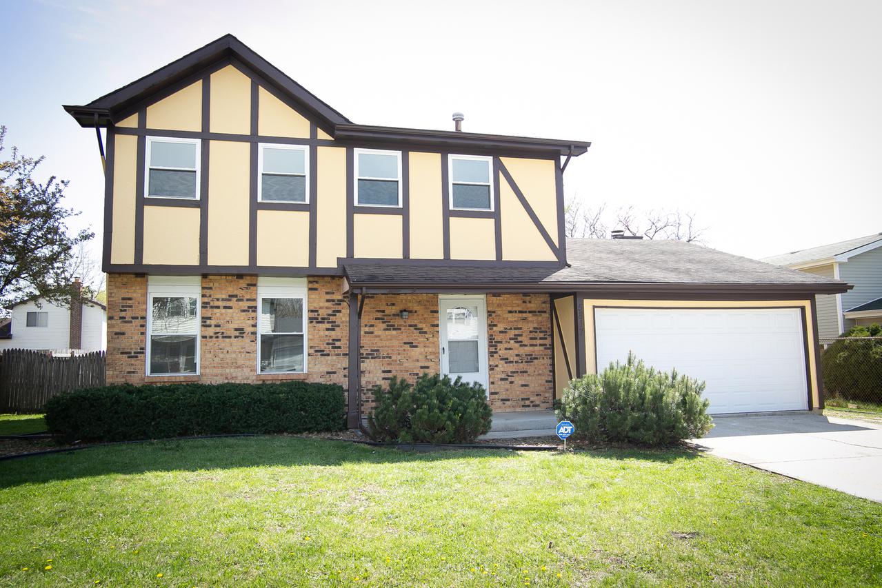 5817 Woodgate Dr., Matteson, IL 60443