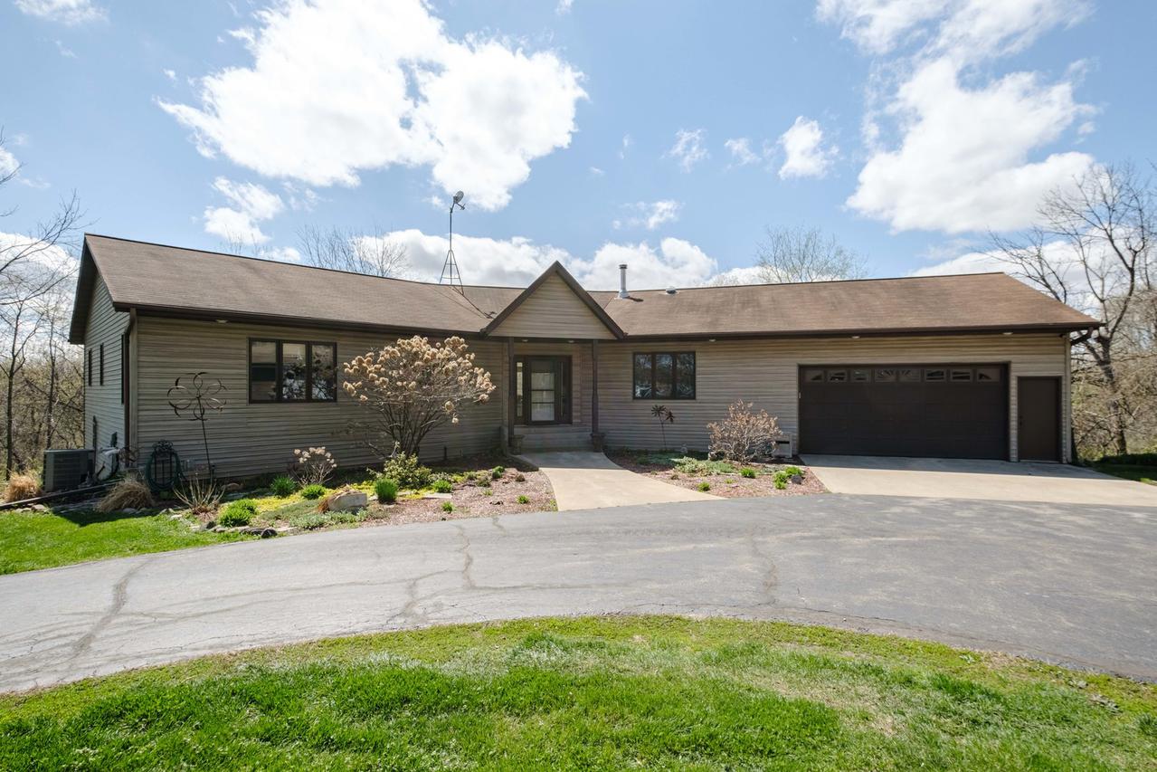 15303 E Il Rt. 72, Davis Junction, IL 61020