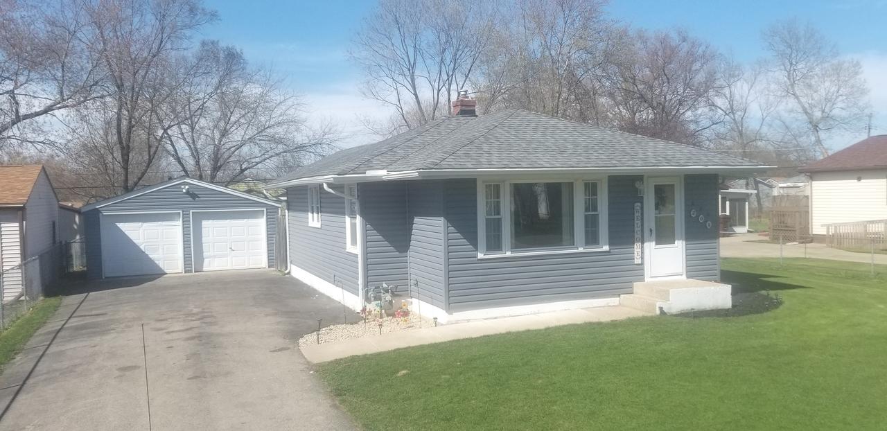 204 E Greenview Ave., Machesney Park, IL 61115