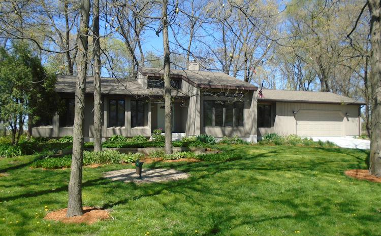 9268 E Oak Ridge Dr., Rochelle, IL 61068