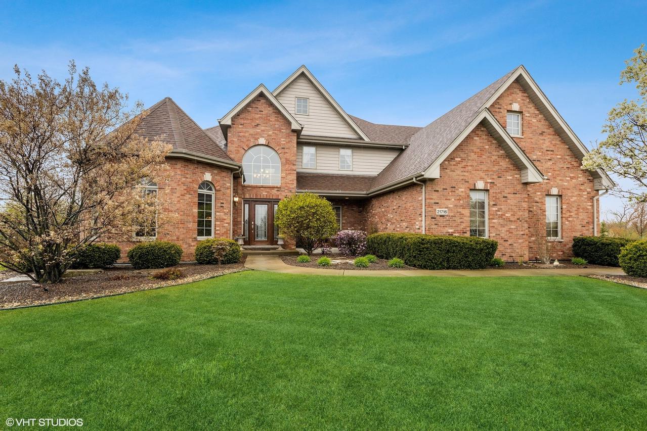 21716 Shilling Ct., Frankfort, IL 60423