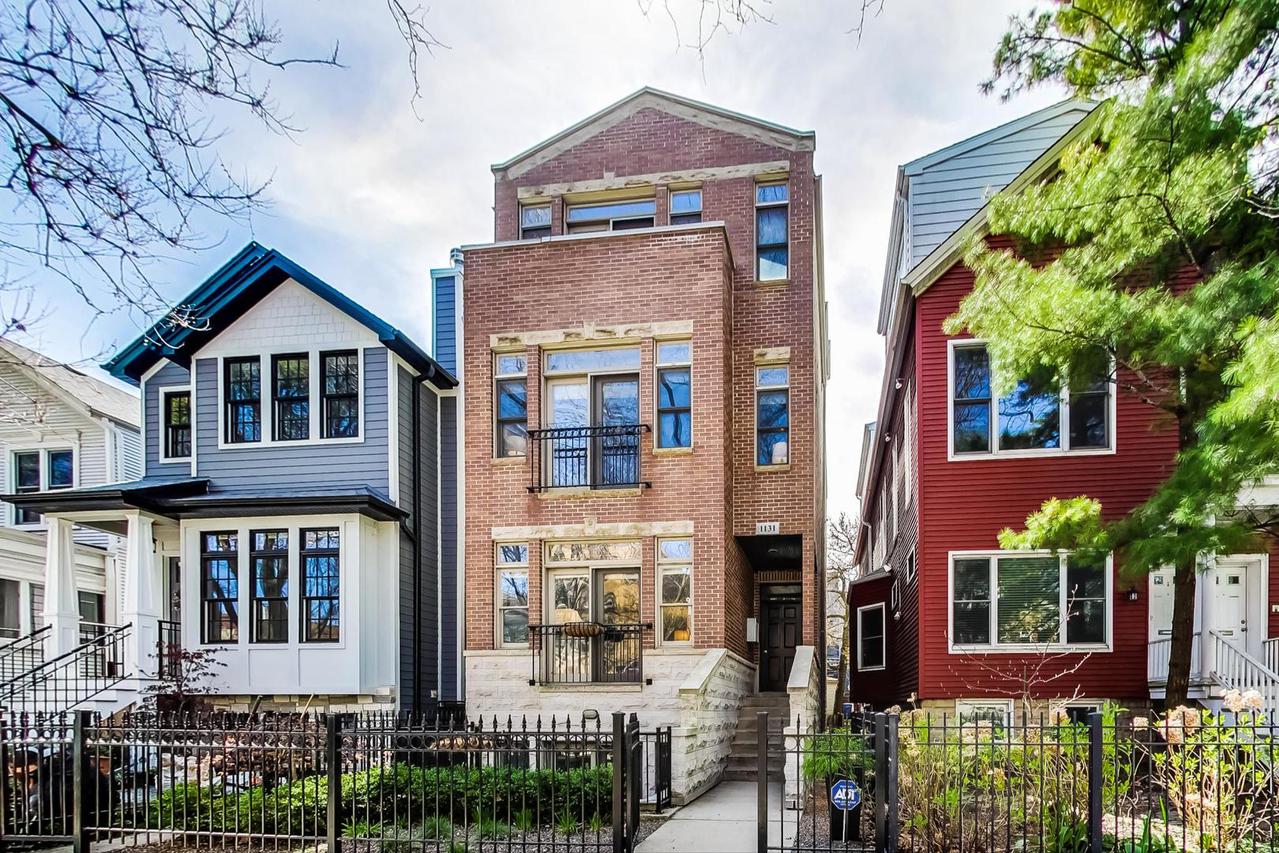 1131 W Wolfram St. #2, Chicago, IL 60657