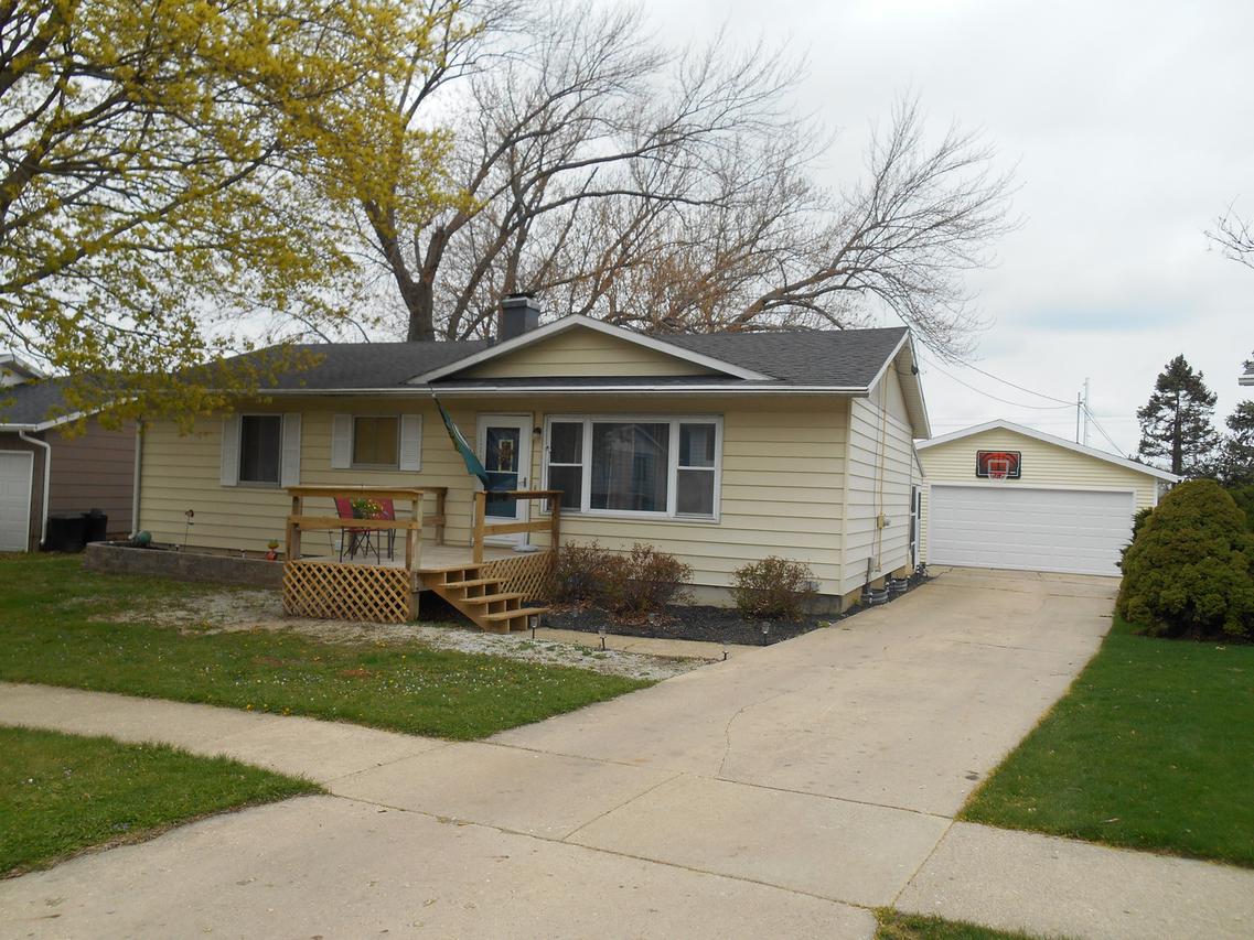 1218 W Staver St., Freeport, IL 61032