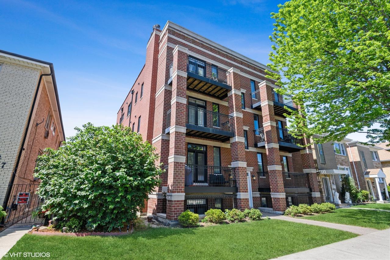 5691 W Higgins Ave. #1W, Chicago, IL 60630
