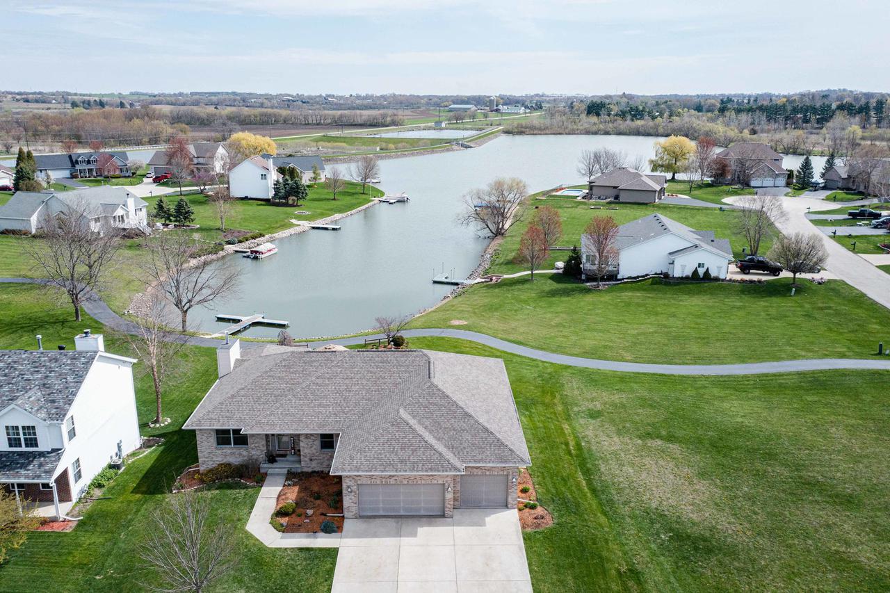 4307 Westlake Village Dr., Winnebago, IL 61088