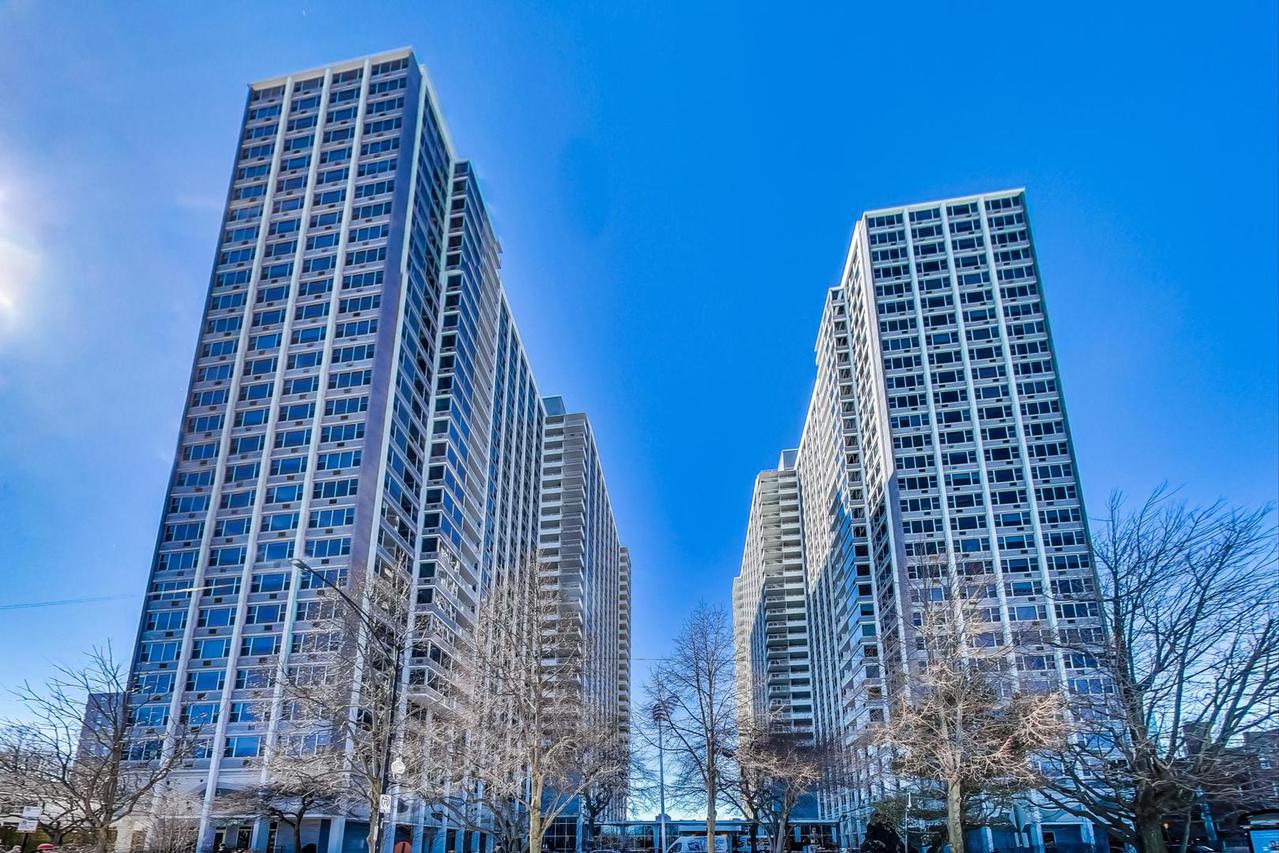 4250 N Marine Dr. #2416, Chicago, IL 60613