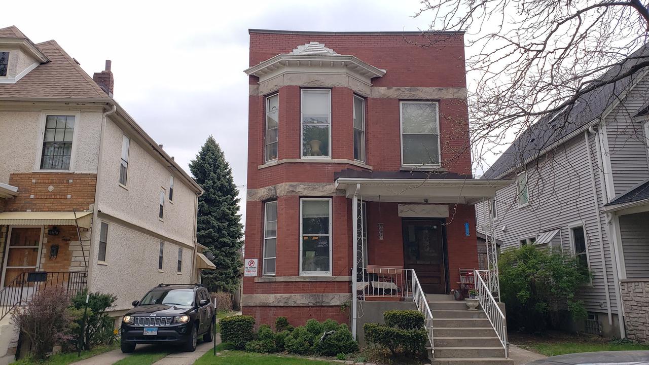 2027 W Eastwood Ave., Chicago, IL 60625