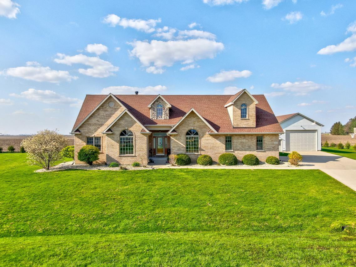 1473 N 3045th Rd., Ottawa, IL 61350