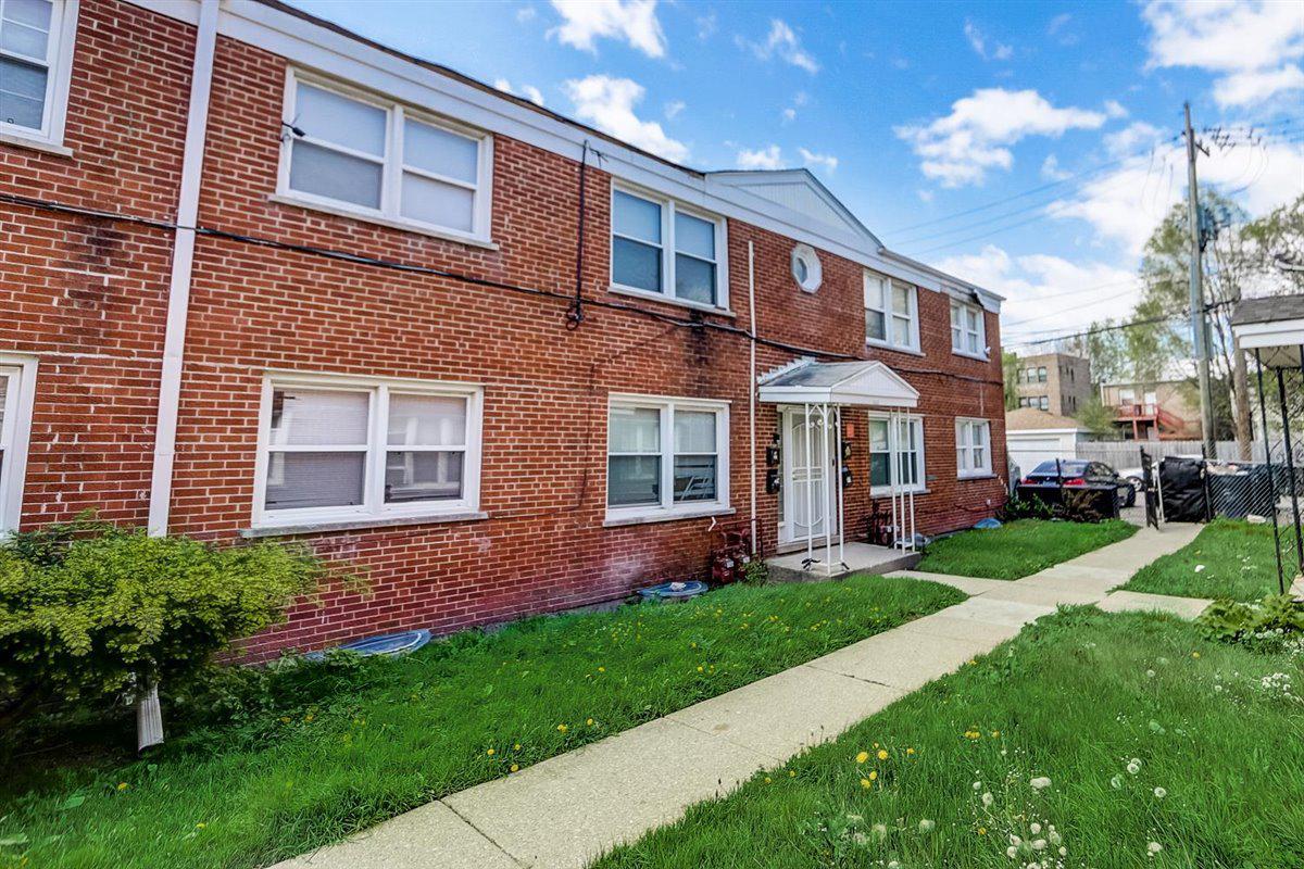 122 N Menard Ave., Chicago, IL 60644