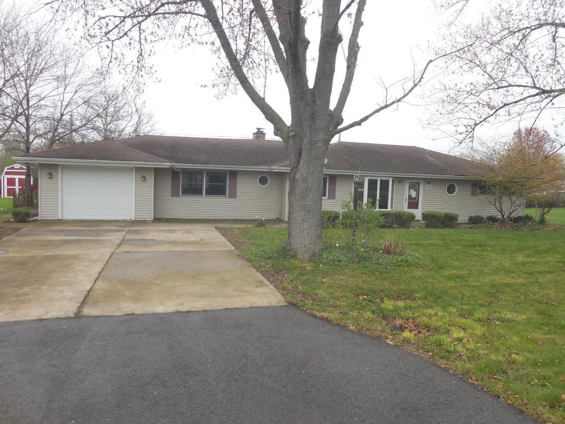 341 Hilltop Dr., North Aurora, IL 60542