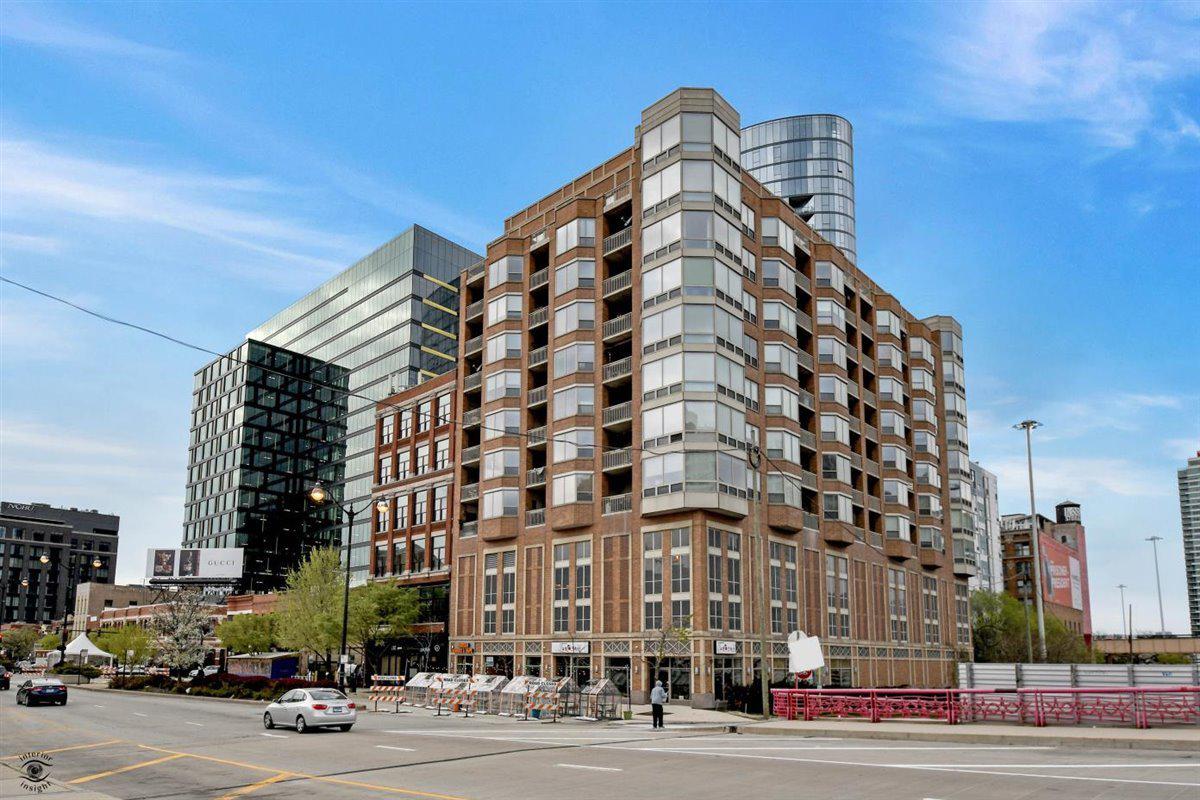 720 W Randolph St. #806, Chicago, IL 60661