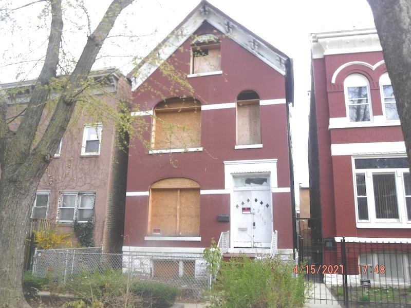 2017 W Huron St., Chicago, IL 60612