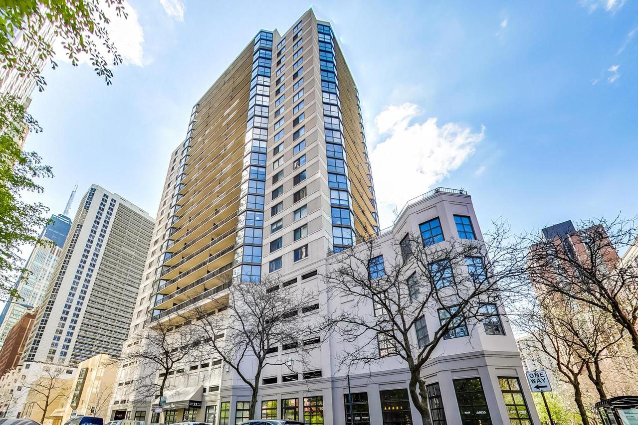 33 W Delaware Pl. #9K, Chicago, IL 60610