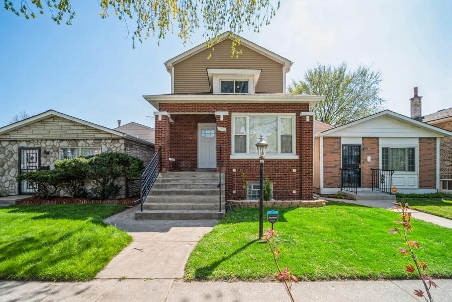 7921 S Dorchester Ave., Chicago, IL 60619