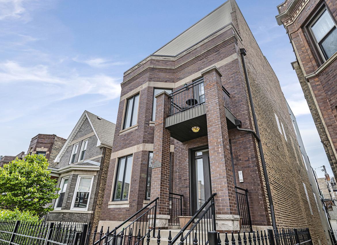 2235 W Augusta Blvd. #3, Chicago, IL 60622