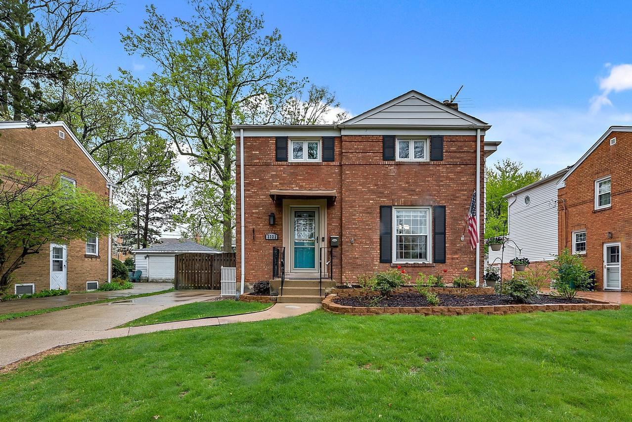 2322 Downing Ave., Westchester, IL 60154