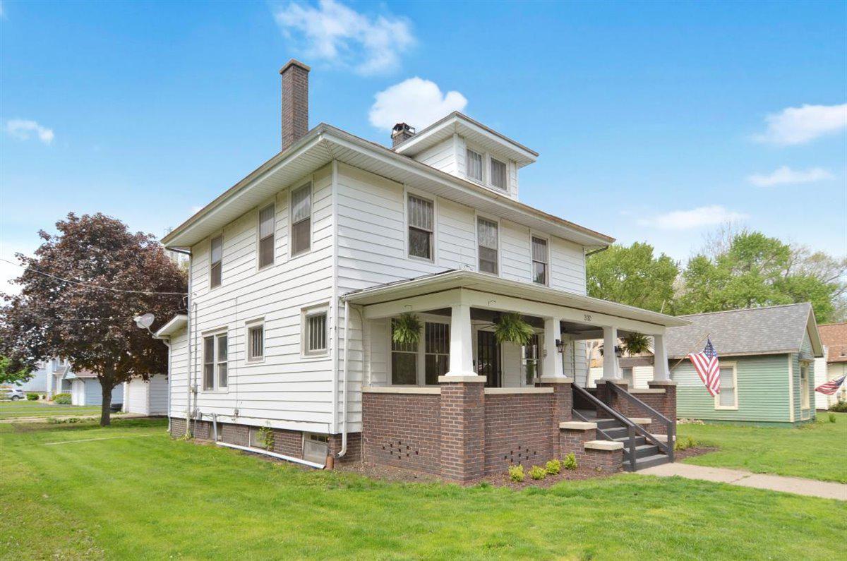 300 E William St., Bement, IL 61813