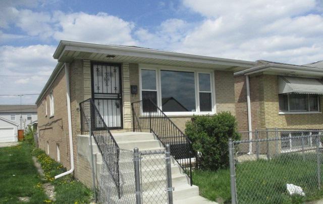 7504 W 64th St., Summit, IL 60501