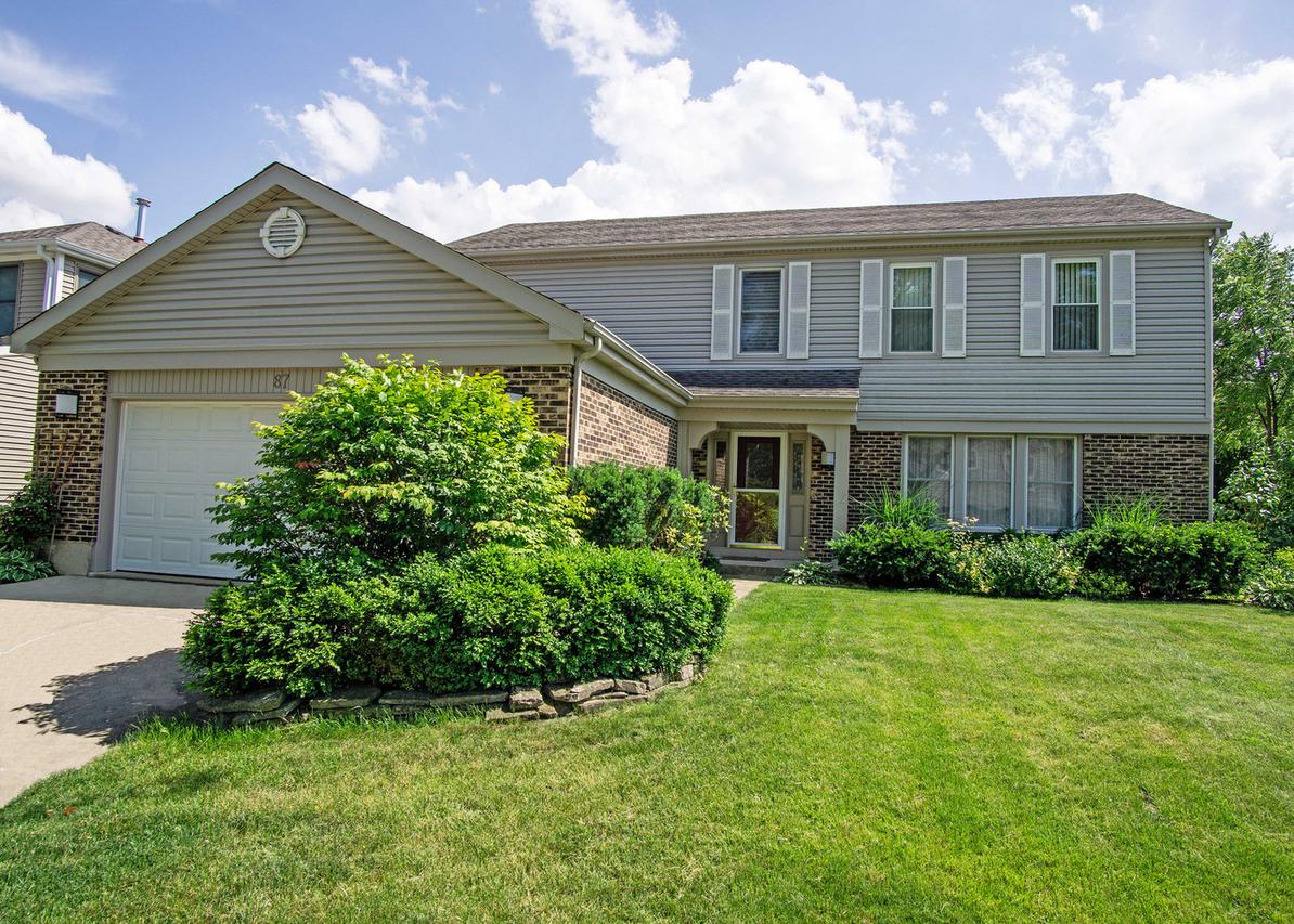 87 E Fox Hill Dr., Buffalo Grove, IL 60089