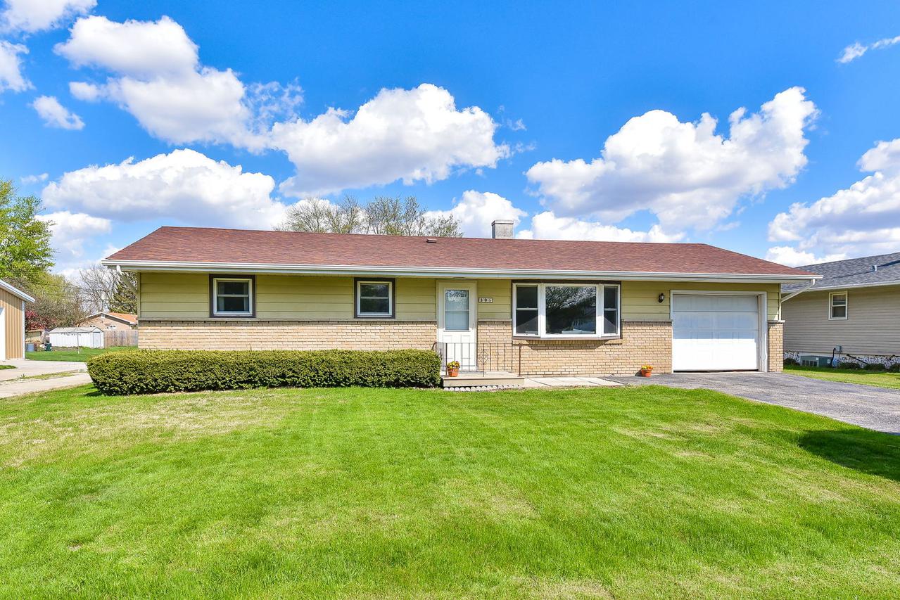 305 S 5th St., Malta, IL 60150