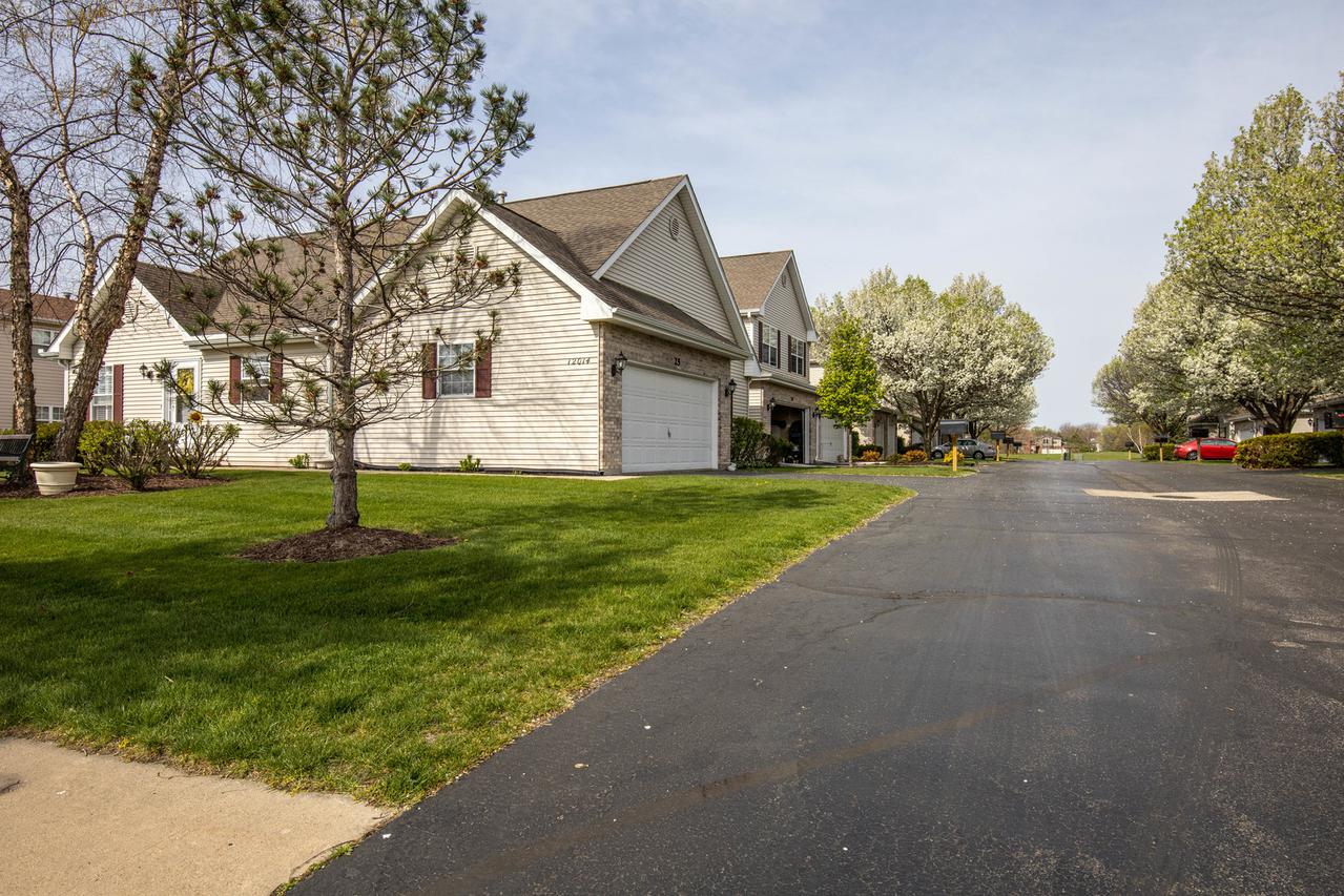 12014 Baneberry Dr., Roscoe, IL 61073