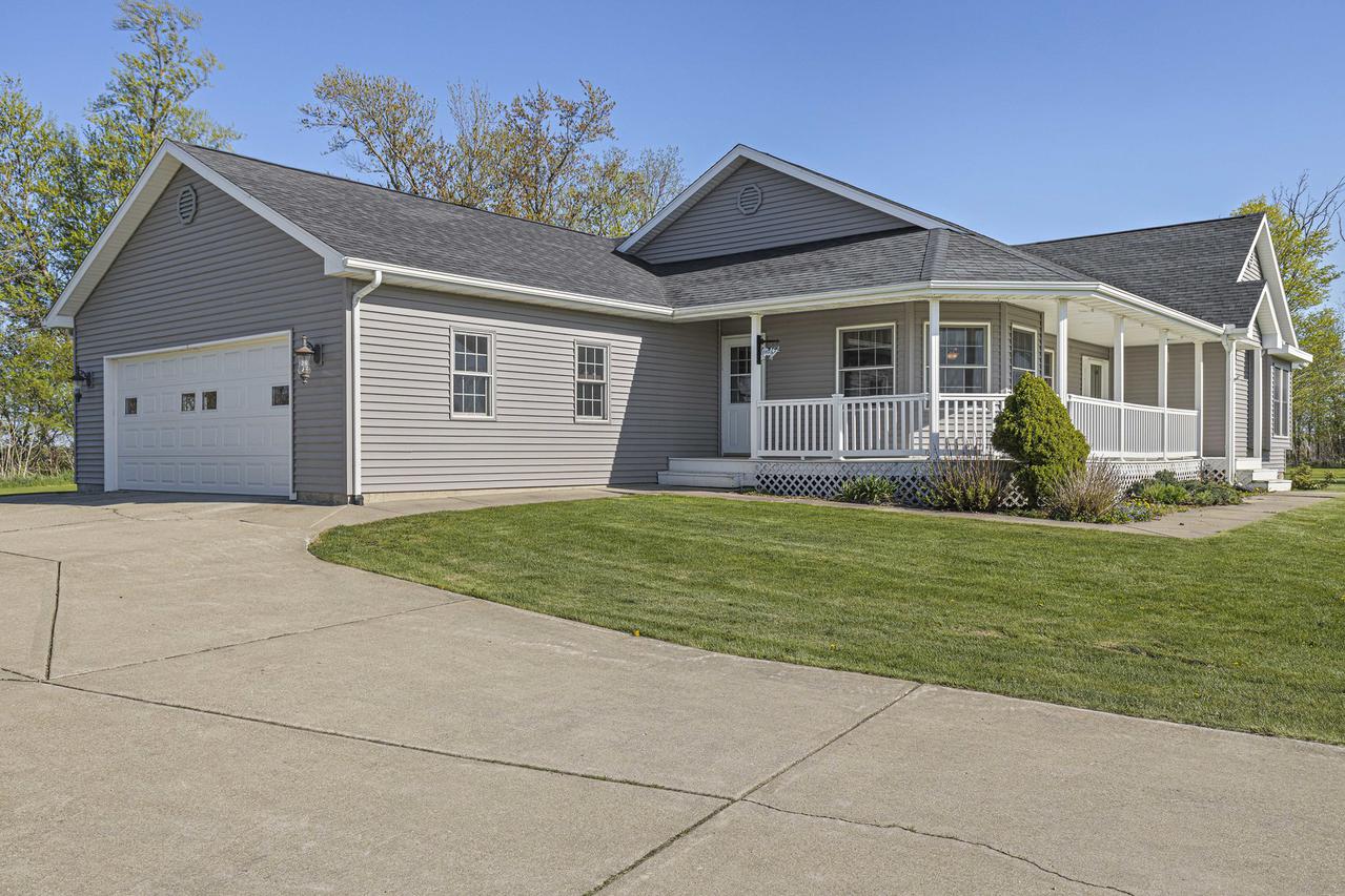 3385 N Bennett Rd., Esmond, IL 60129