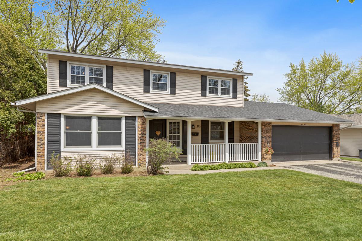 116 Hastings Ave., Elk Grove Village, IL 60007