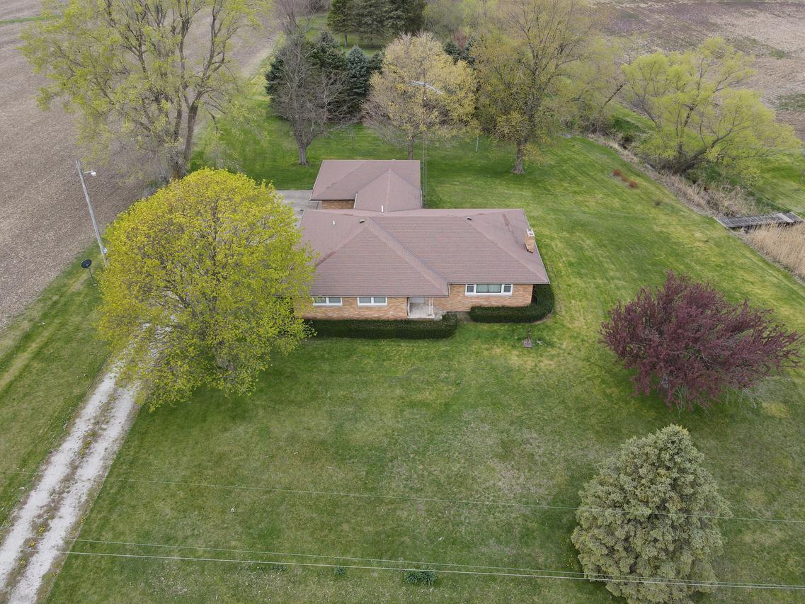 31331 N 1100 East Rd., Blackstone, IL 61313