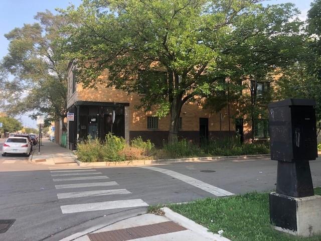 4459 W Armitage Ave., Chicago, IL 60639