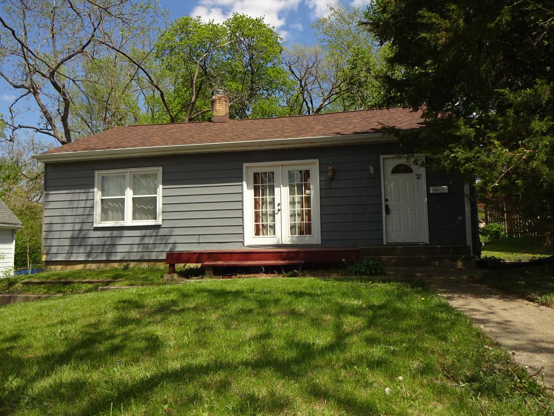 807 Oakley Ave., Rockford, IL 61101