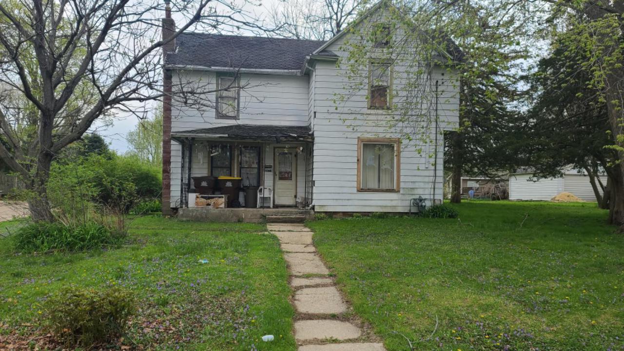 703 S 17th Ave., Freeport, IL 61032